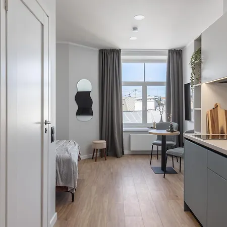 P6 Old Town - 6th Floor, No Elevator