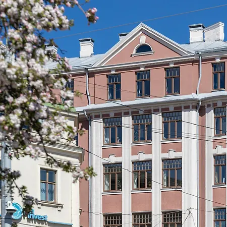 P6 Old Town - 6th Floor, No Elevator *