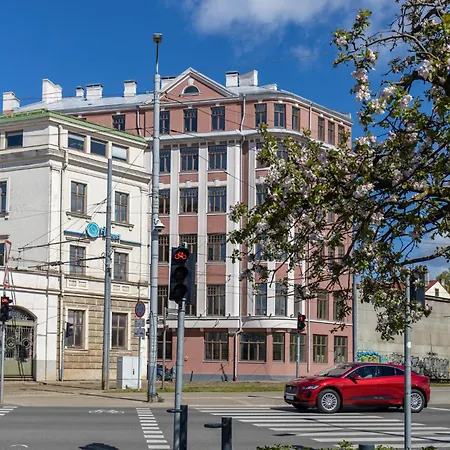 P6 Old Town Apartment *