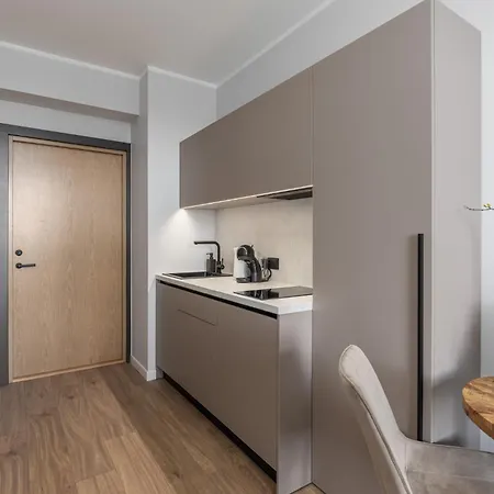 P6 Old Town Apartmán *
