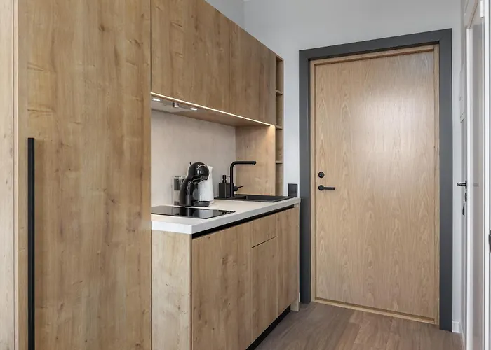 P6 Old Town - 6th Floor, No Elevator Apartment *