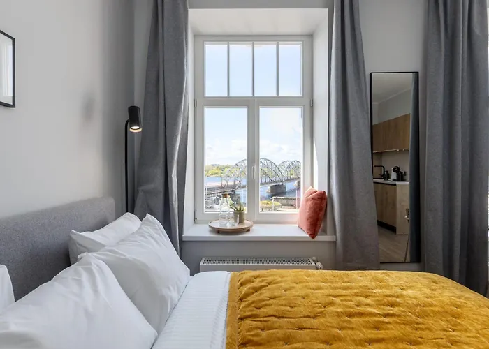 P6 Old Town - 6th Floor, No Elevator Apartment *