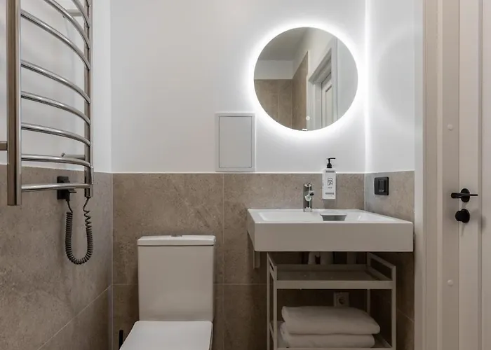 P6 Old Town - 6th Floor, No Elevator Apartment