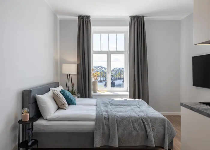 P6 Old Town - 6th Floor, No Elevator Apartment